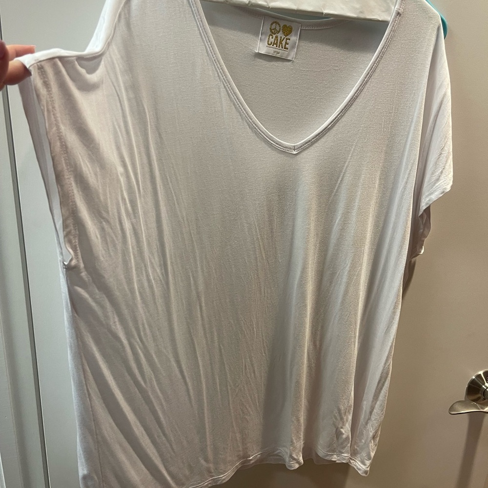 Cake Women's Classic White Short Sleeve Tee